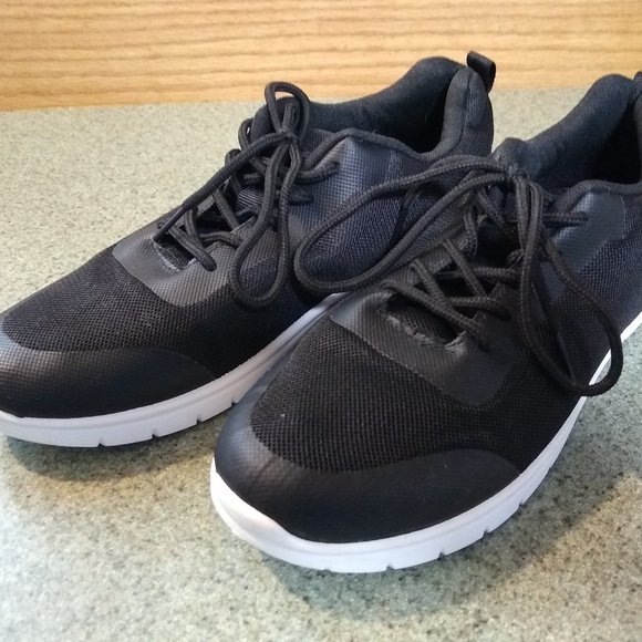 Boys Size 6M Black Sneakers by Alpine Swiss - Picture 3 of 8